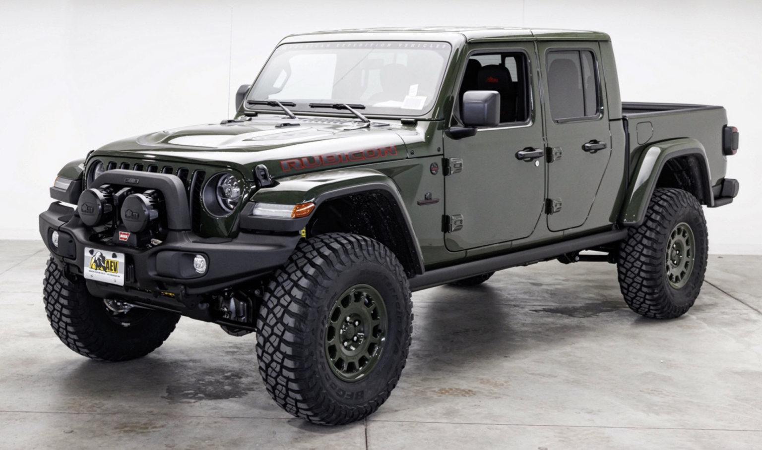 American Expedition Vehicles Unveils Custom 2022 Jeep Gladiator And