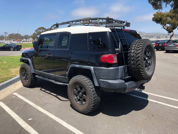 2007 Toyota Fj Cruiser Lifted Black On Black Excellent Condition