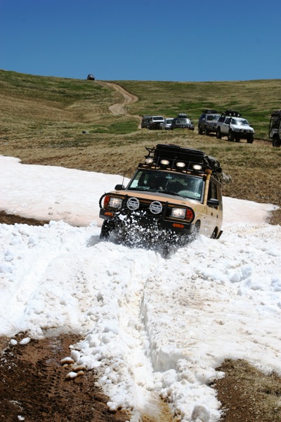 Despite his best attempt, the Disco was not able to find traction in the deep ruts left by the Expeditions West Tacoma’s taller tires.