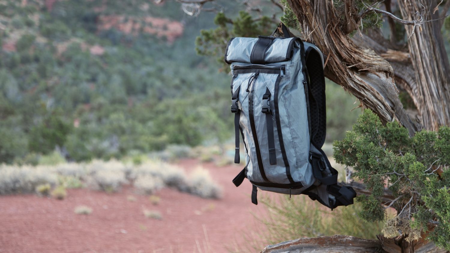 American Overlander: Acre Hauser 14L Hydration Pack - Expedition