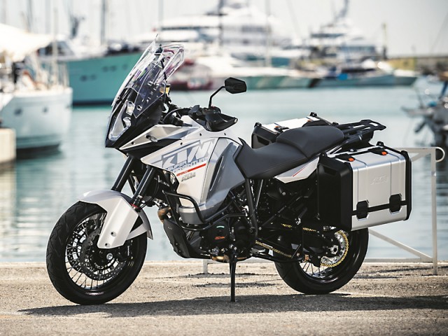 KTM-1290-SUPER-ADVENTURE_MY2015_web