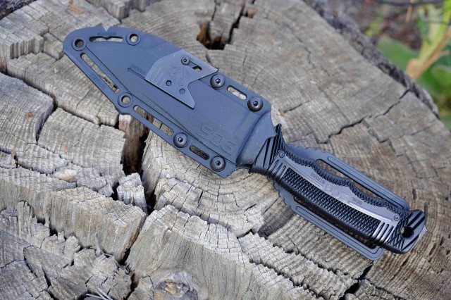 TESTED: SEAL Strike Knife - Power & Motoryacht