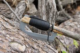 Fremont Knives Farson Survival Blade, High Carbon Stainless, Paracord Handle