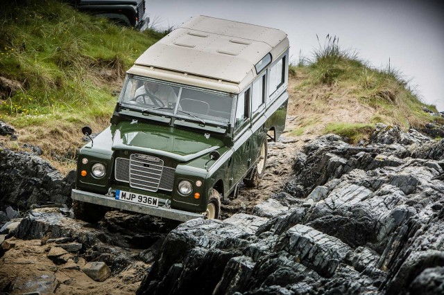 Land-Rover-islay-lead