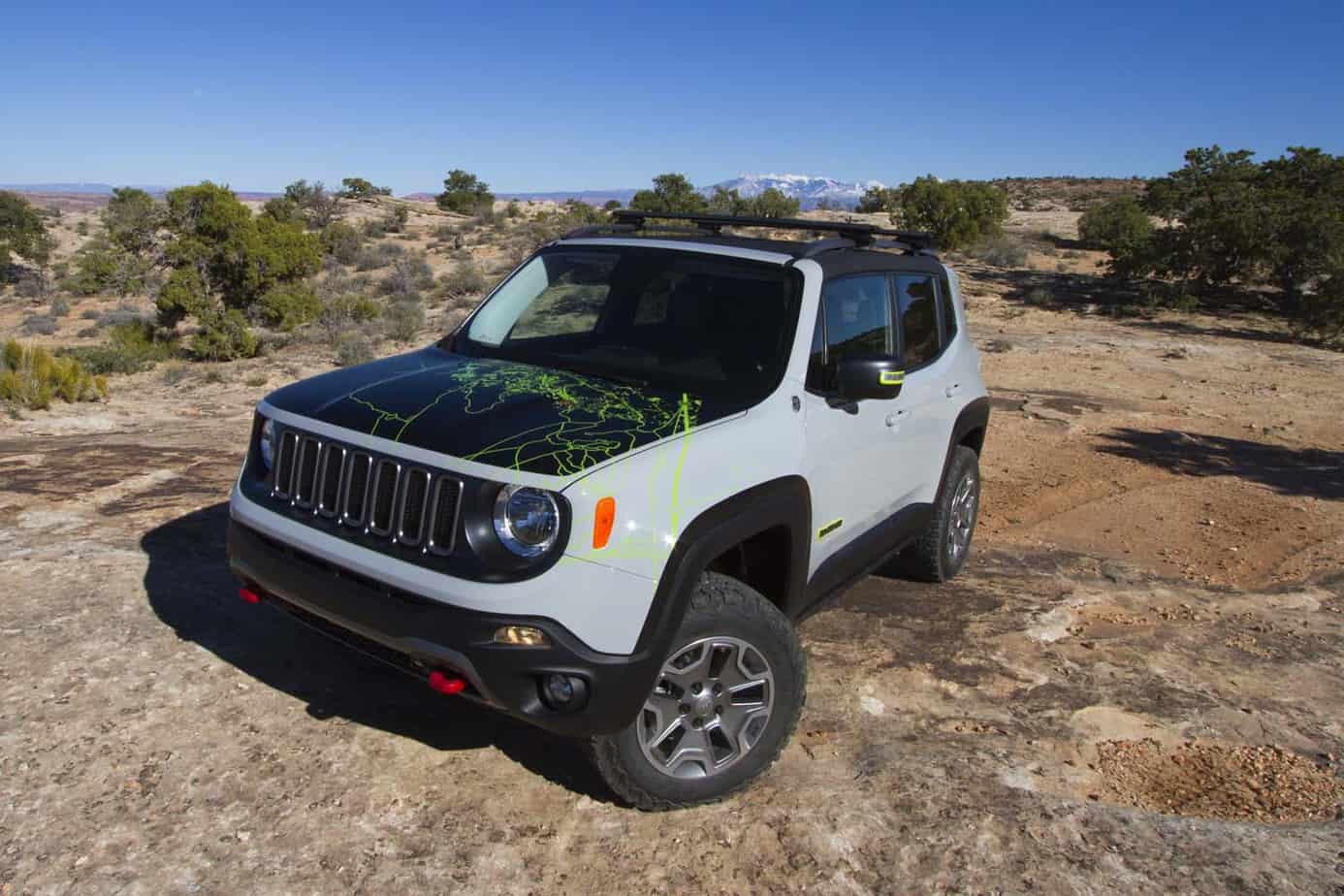 Jeep Renegade Commander 010