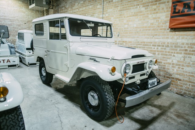 5 LC Museum Early FJ40