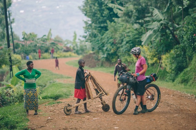 bikepacking-uganda-rwanda-60