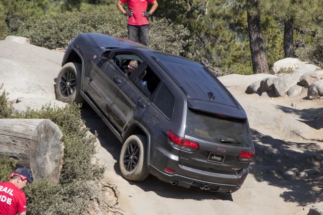 2017 Grand Cherokee Trailhawk - Rubicon - 015