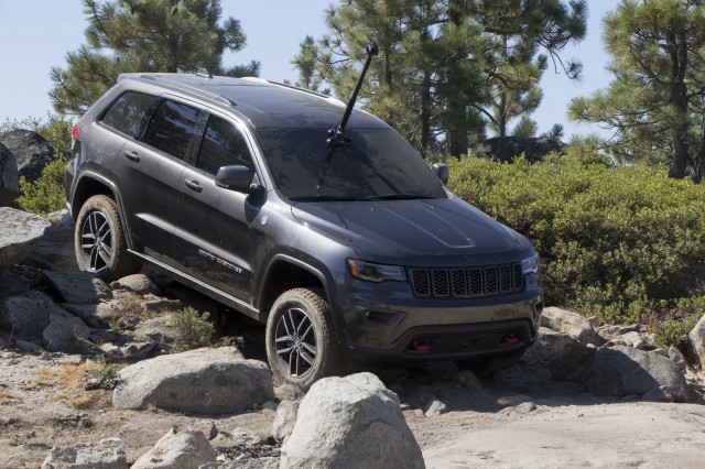 2017 Grand Cherokee Trailhawk - Rubicon - 022