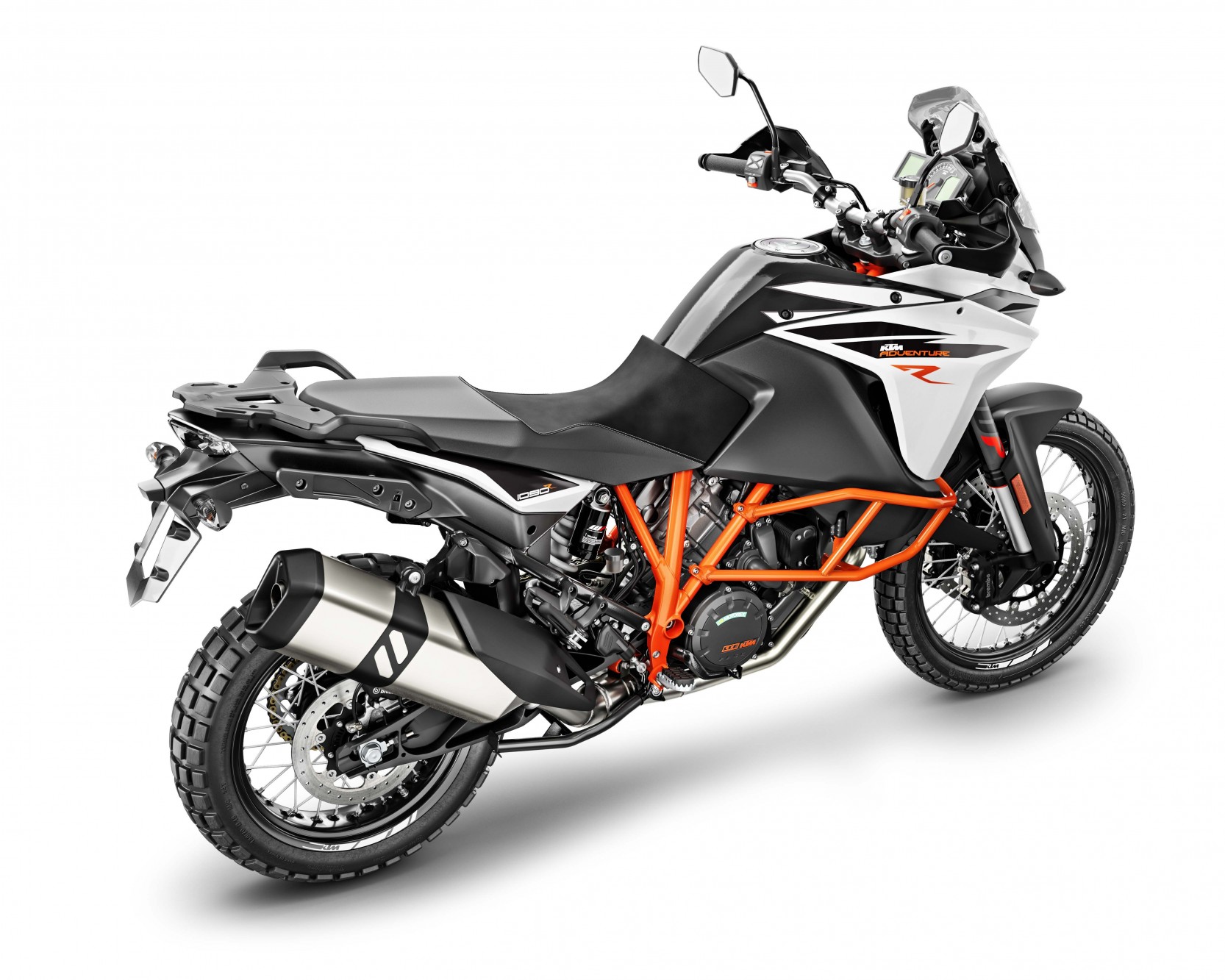 2017-KTM-1090-Adventure-R-10