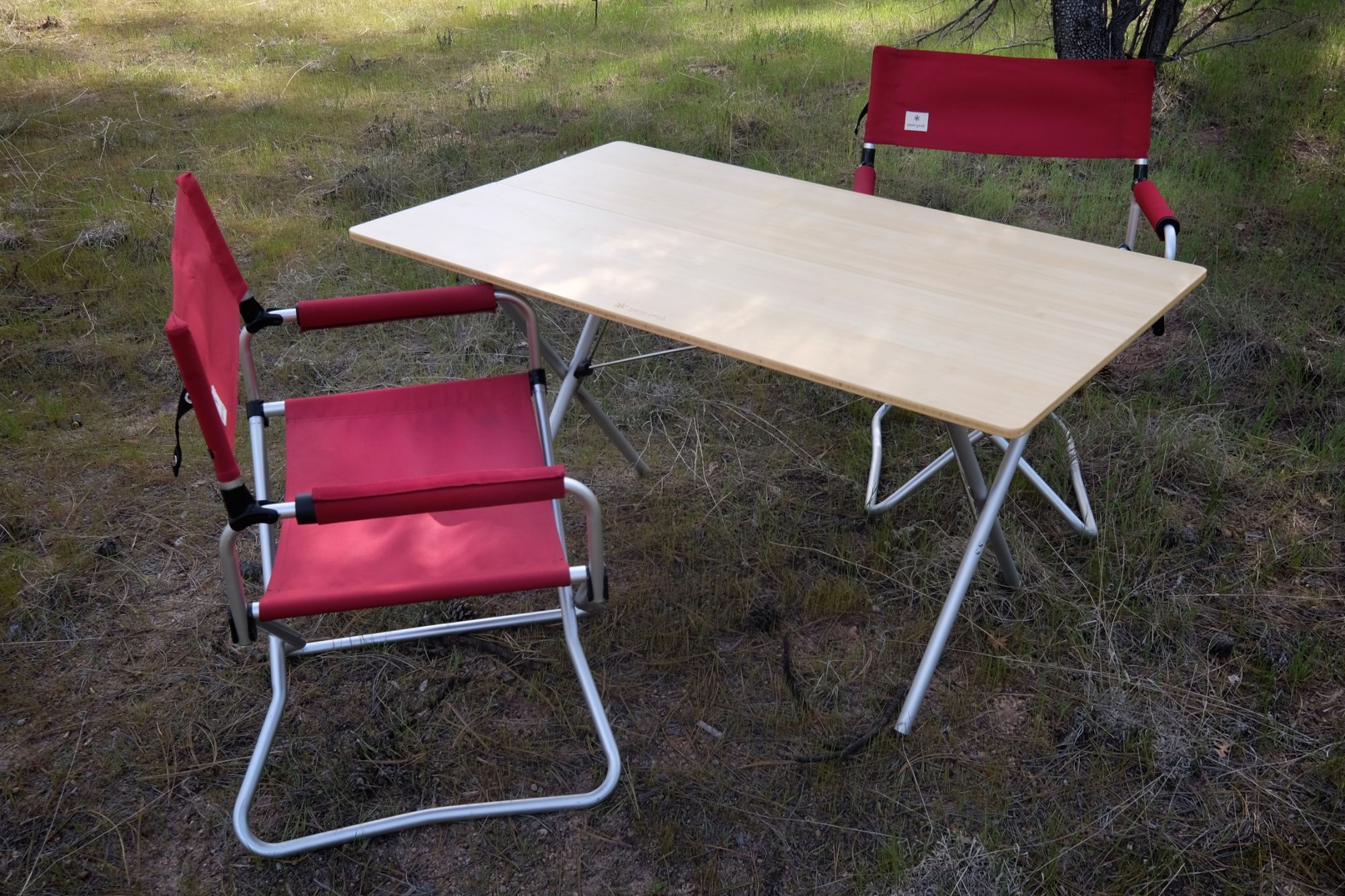 Field Tested: Snow Peak Single Action Table and Red Chairs - Expedition ...