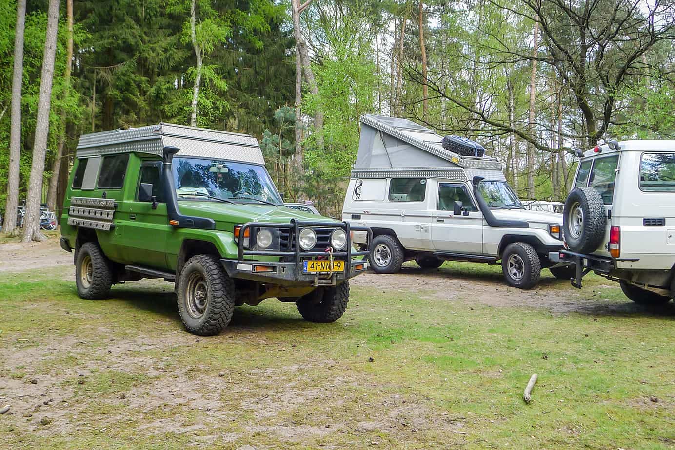 What Is The BEST 4x4 BARN DOOR AWNING? Toyota Troopy. DIY. Simple