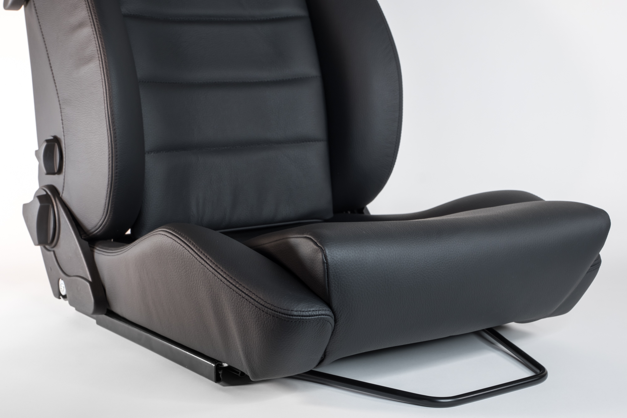 Review of the Scheel-Mann Orthopedic Seat