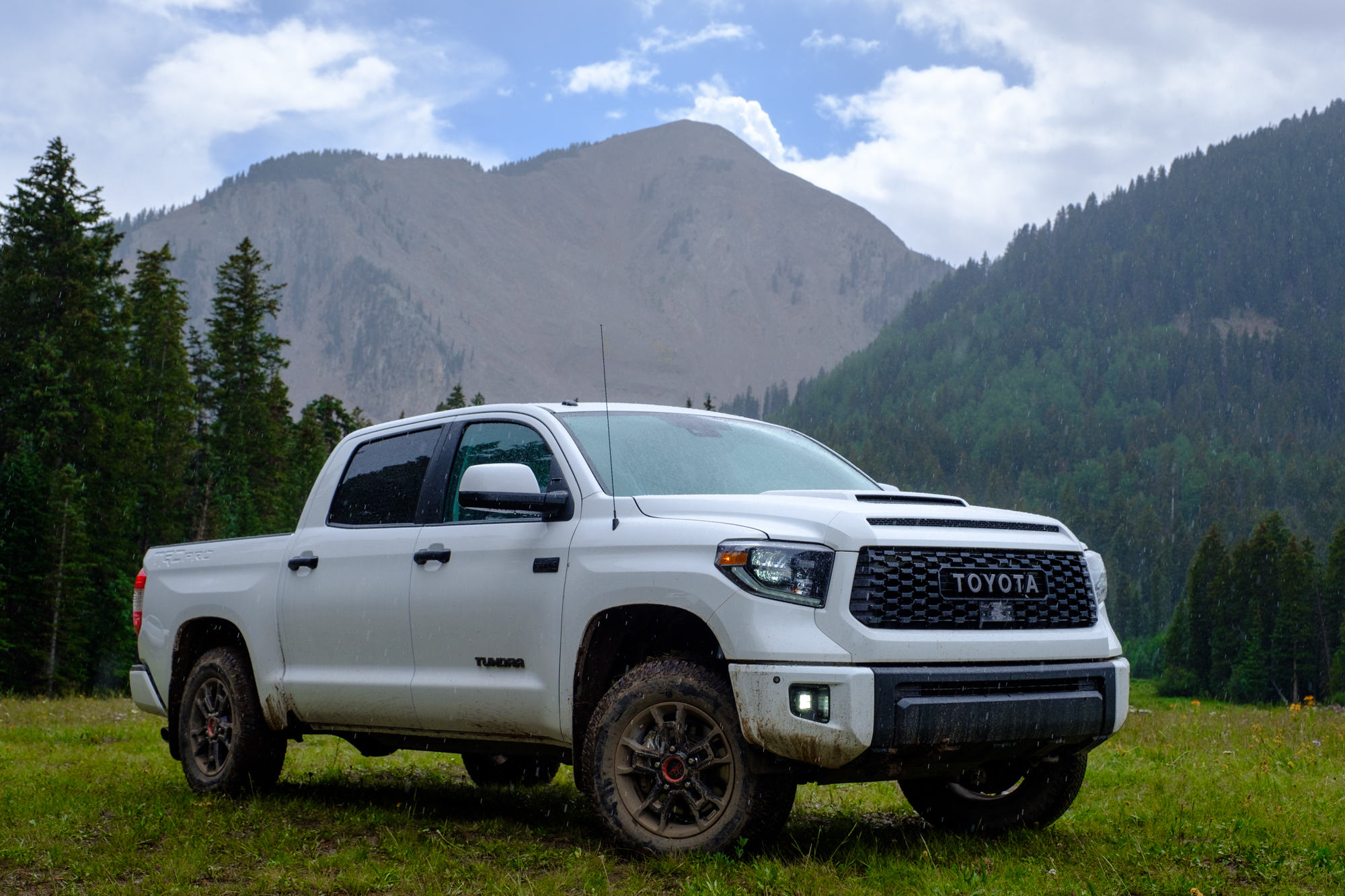 Фальконс тундра. Toyota Tundra 2021. Тойота тундра 2021. Пикап Тойота тундра 2021. Тойота тундра 23.