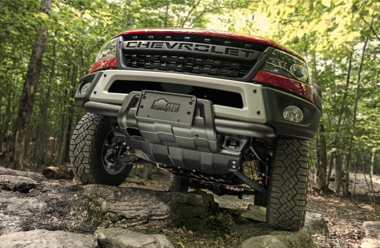 2019-Chevrolet-Colorado-ZR2-Bison-003-76