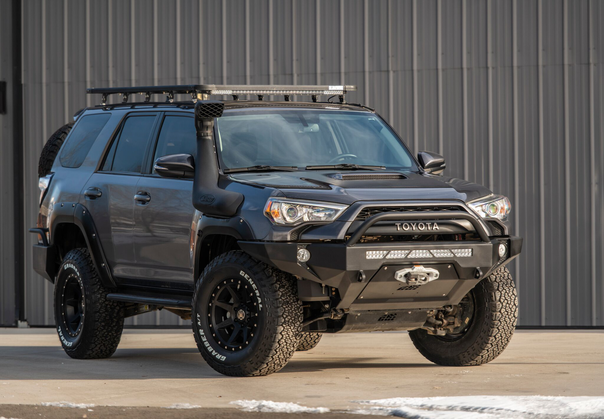 4 ran. Тойота 4runner 2015. Тойота 4 раннер. Toyota 4runner 2021 Tuning. Toyota 4runner 2020 off Road Tuning.