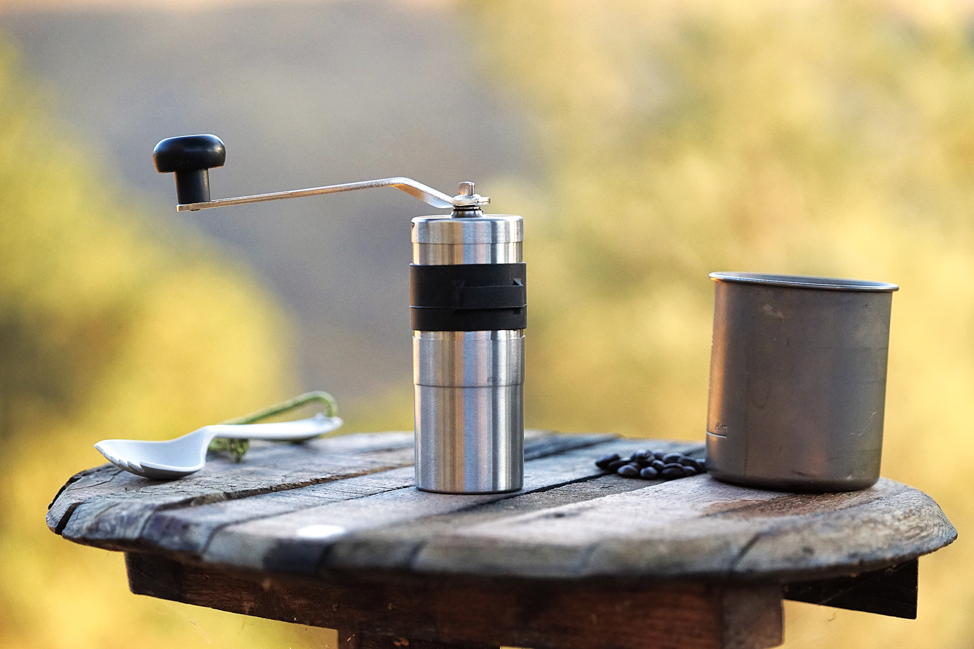 Manual Coffee Grinder Fine to Coarse - Portable Espresso Grinder for  Camping or Travel Coffee Bean Grinder Espresso Coffee Grinder Easy To Use  Hand Coffee Grinder Coffee Bean Grinder with Adjustable Settings