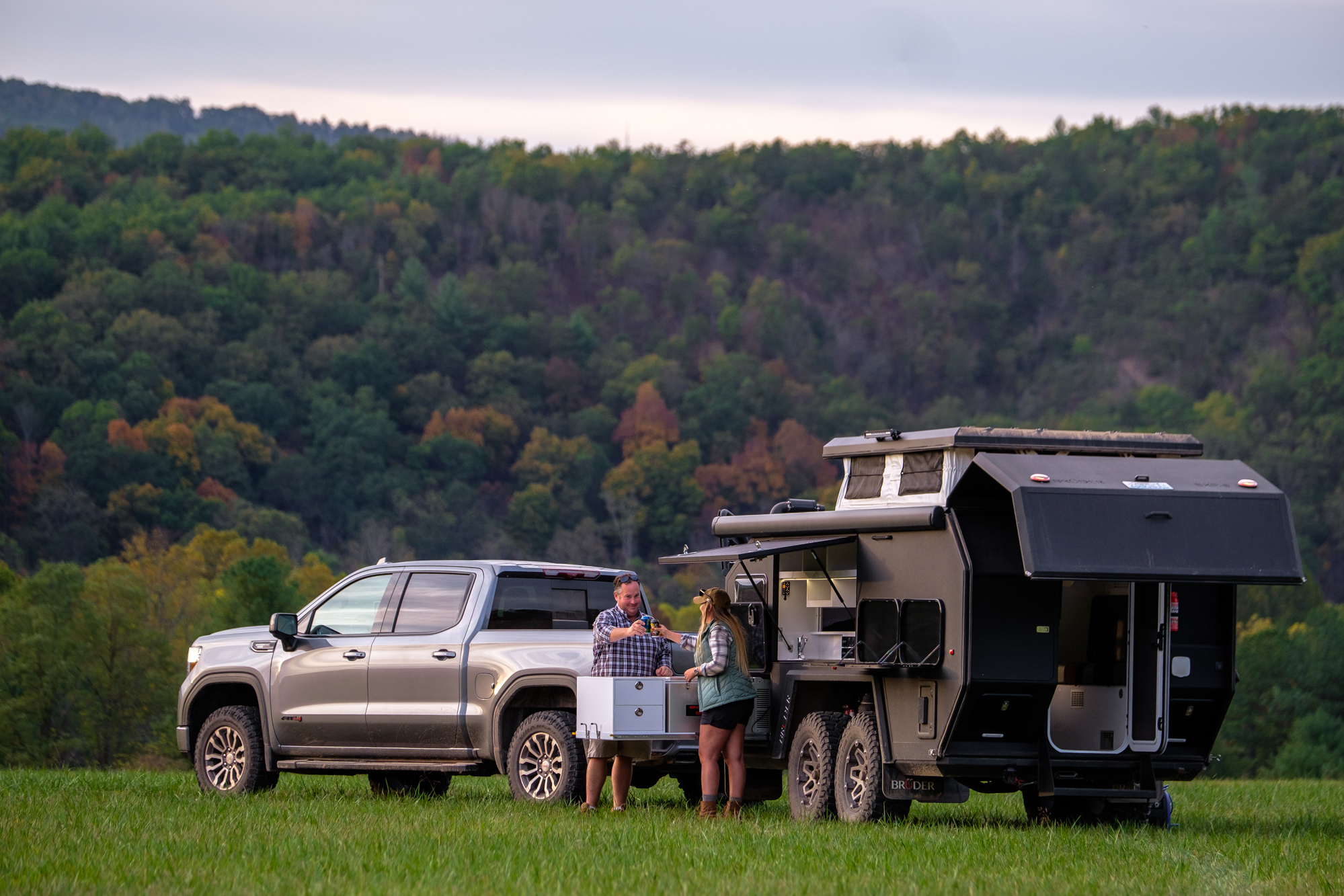 Прицеп-кемпер Exp-6 off-Road Camper Bruder Expedition.