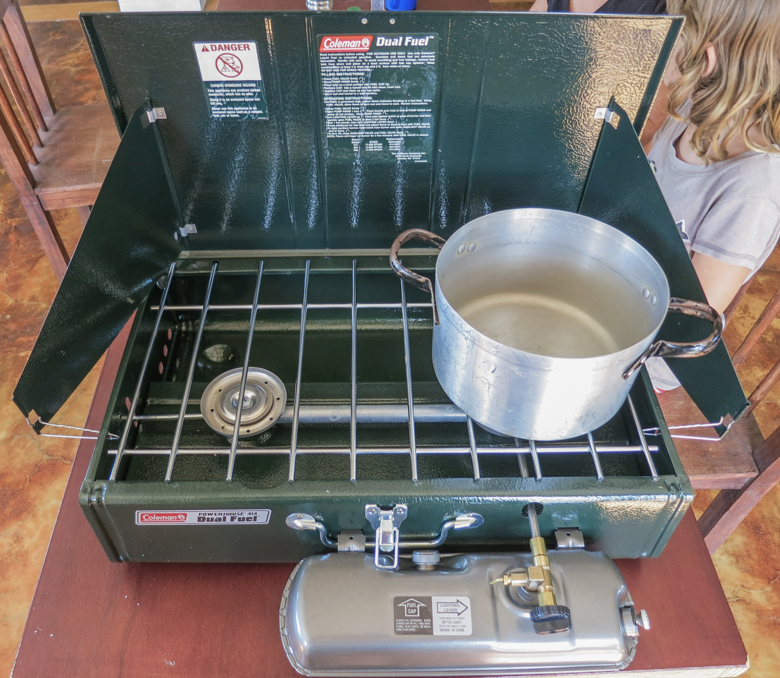 Coleman dual outlet fuel stove