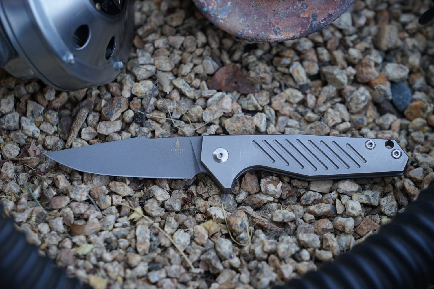 https://expeditionportal.com/media/2020/09/Bass_Terrain365_Knives_ExPo_003-1500x1000.jpg?resolution=412,2.625