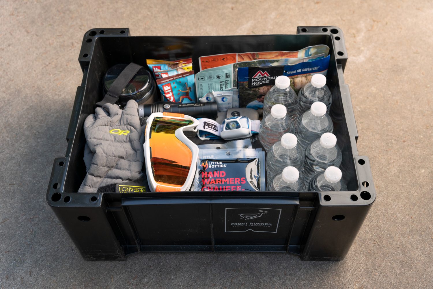 Have you prepared your winter car emergency kit? ❄With snow in the forecast  make sure your vehicle is equipped with emergency items.