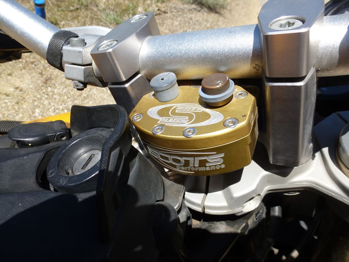 21GEAR_Steering-Damper-1-