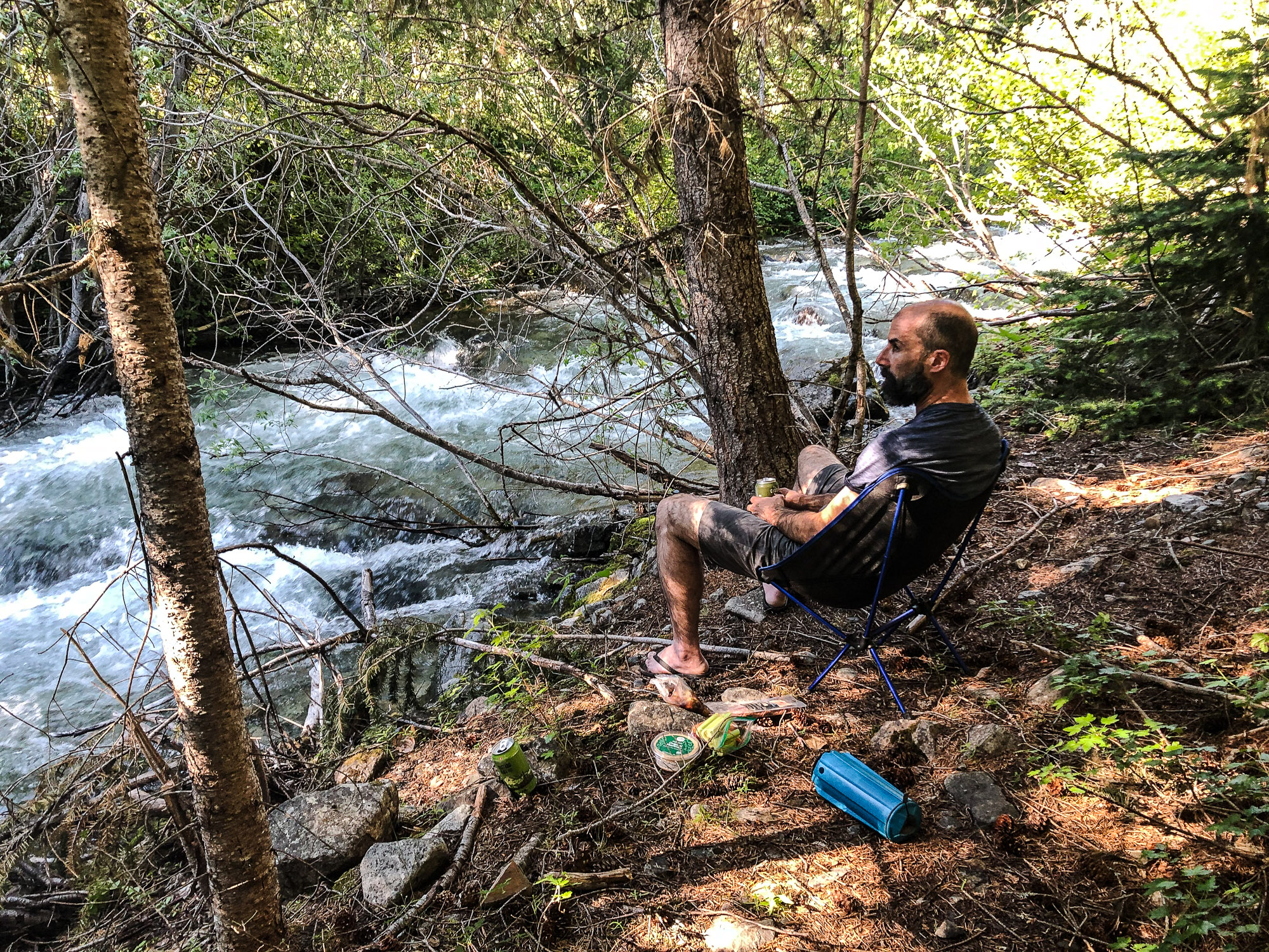 stay cool while riding in a heatwave by a river