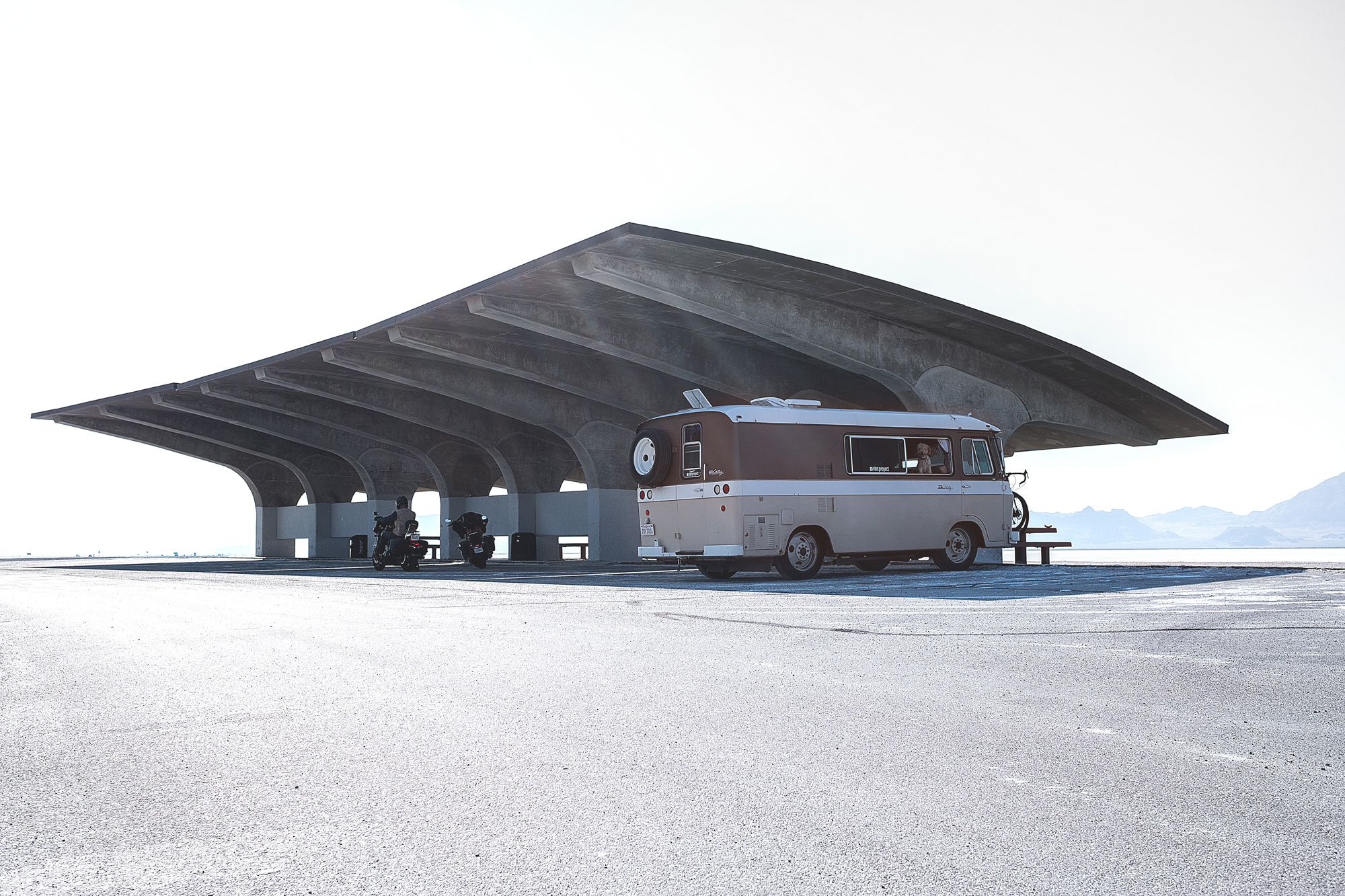 Bonneville salt flats highway stop