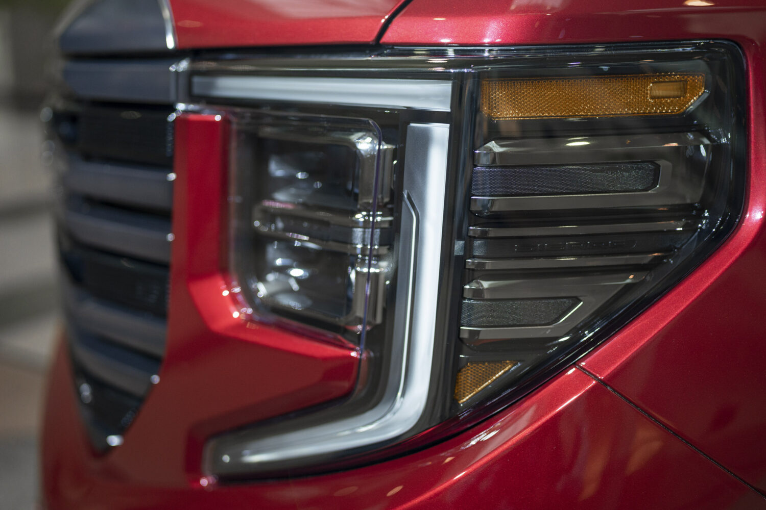 2022 GMC sierra at4x headlight details