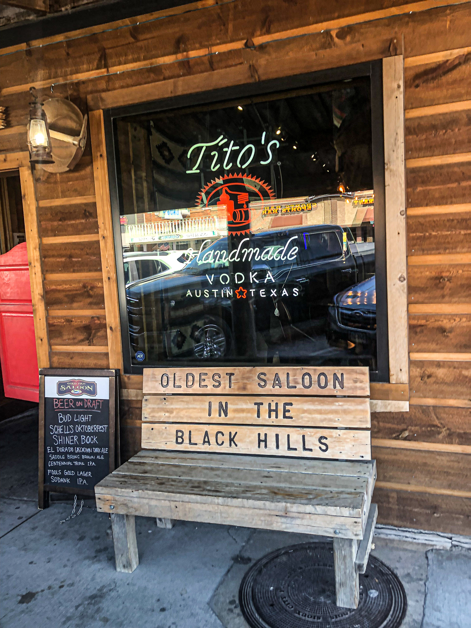 oldest saloon in the black hills