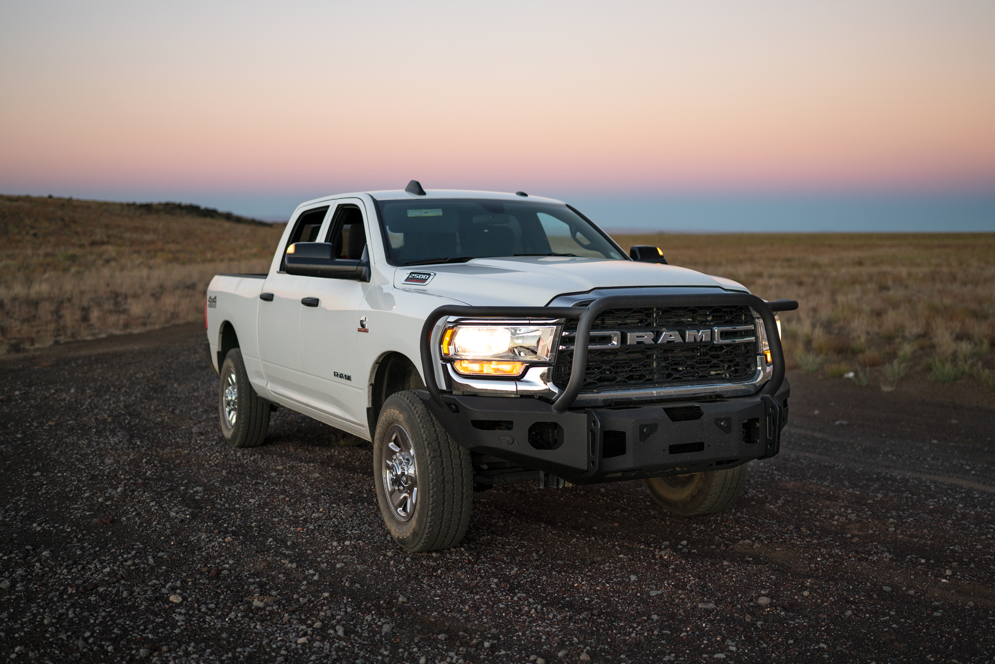 rangemax ultra hd steel bumpers from expedition one: 3/4 view
