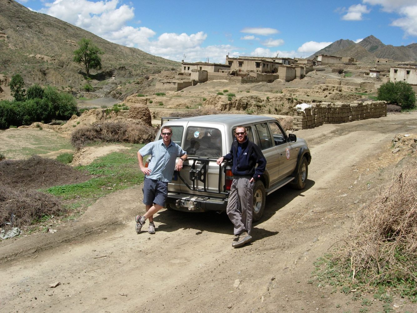 overlanding tibet