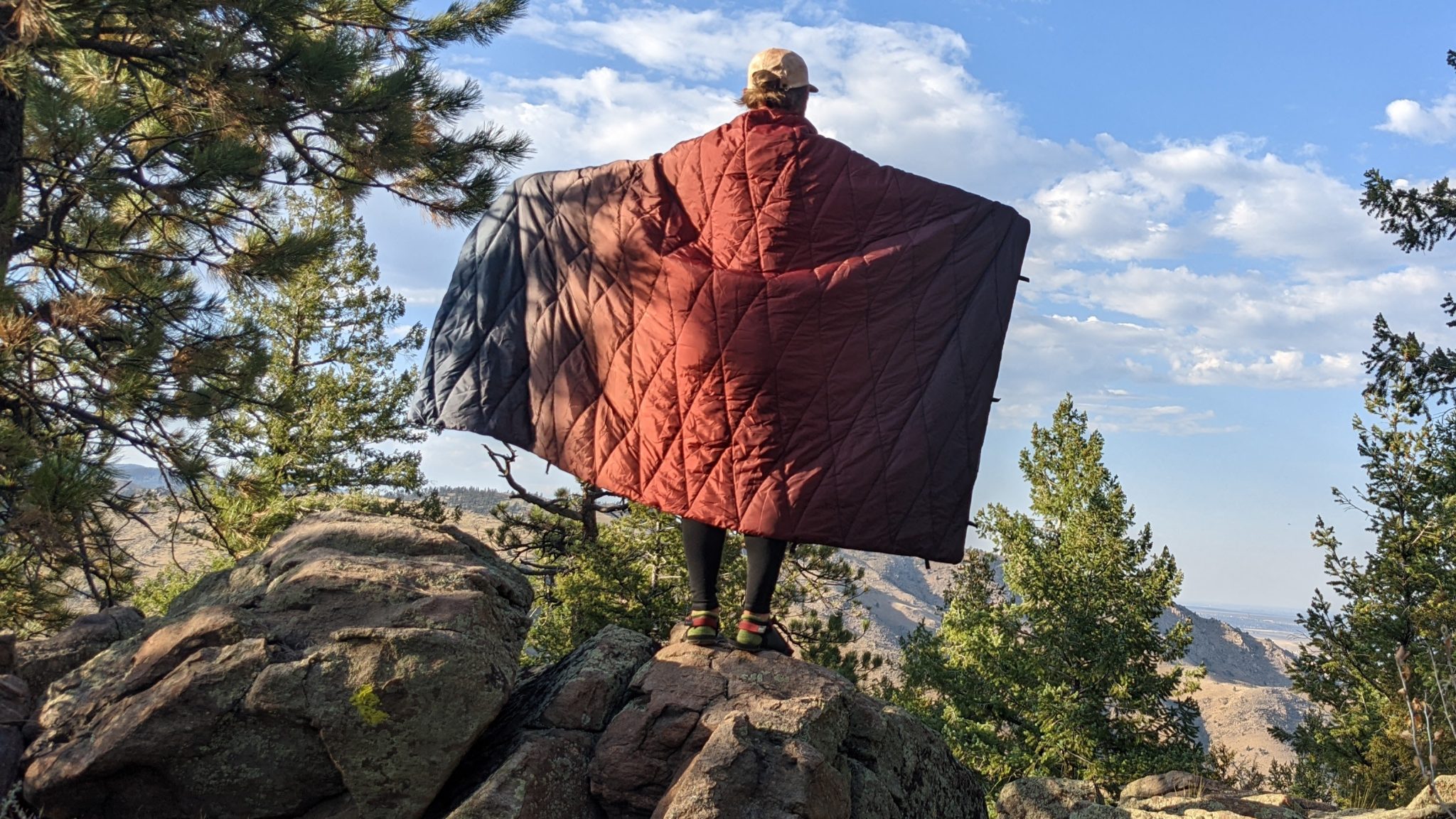 Nomadix Puffer Blanket An Ultraversatile Blanket For Minimalist