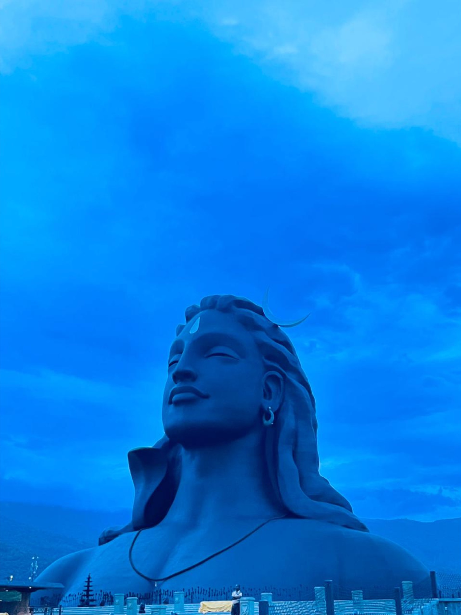 Adiyogi Bust Sculpture