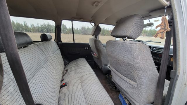 toyota land cruiser 1986 interior