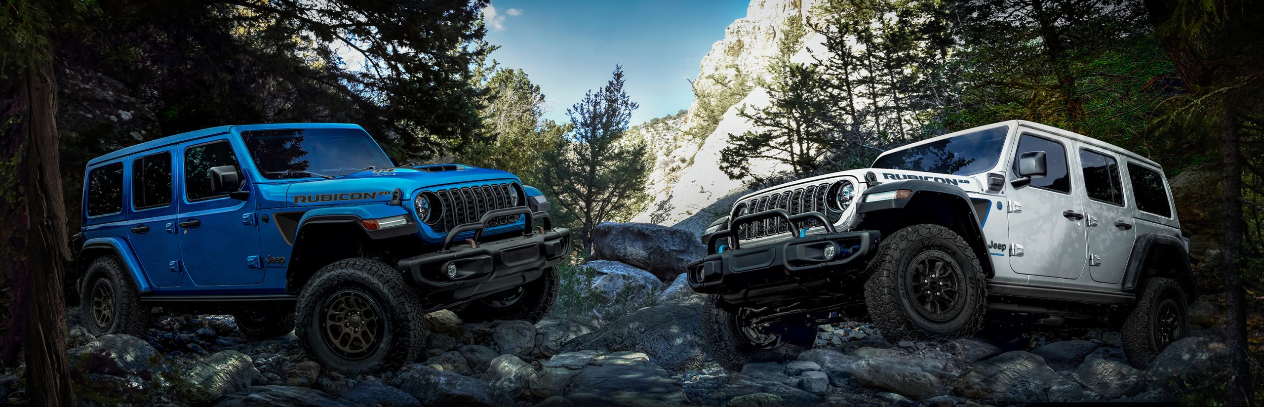 Rubicon 20th Anniversary editions: 2023 Jeep® Wrangler Rubicon 392 (left) and 2023 Jeep Wrangler Rubicon 4xe