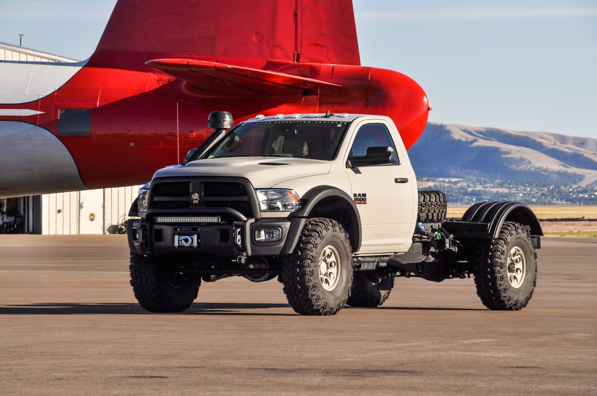 The Nimbl Evolution X Aev Prospector Xl Is The Expedition Vehicle You Have Been Waiting For