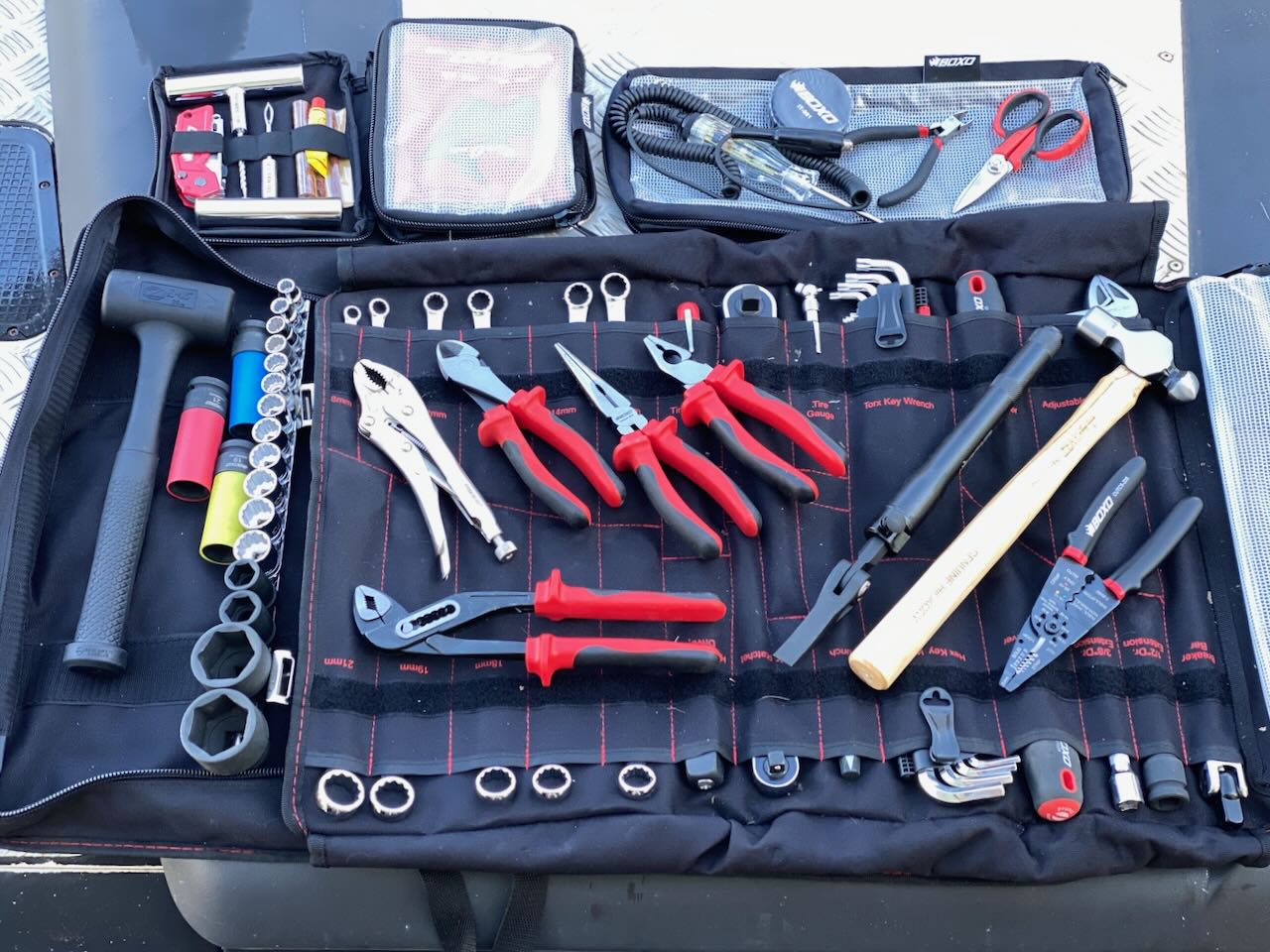 Off-Road Roll | 80-Piece Off-Road Tool Bag and Tool Roll