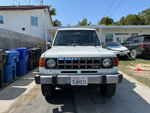 Mitsubishi Montero gen 1 for sale