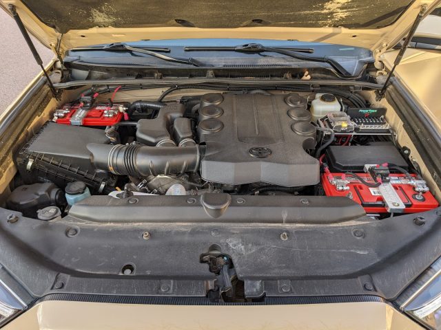 Toyota runner engine bay