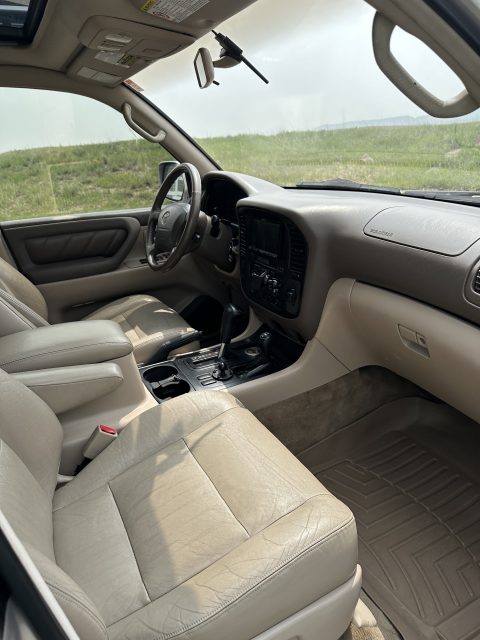 Toyota 100 series cab interior 