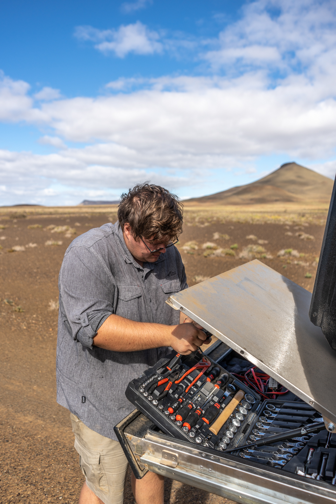 roam overlanding tool storage