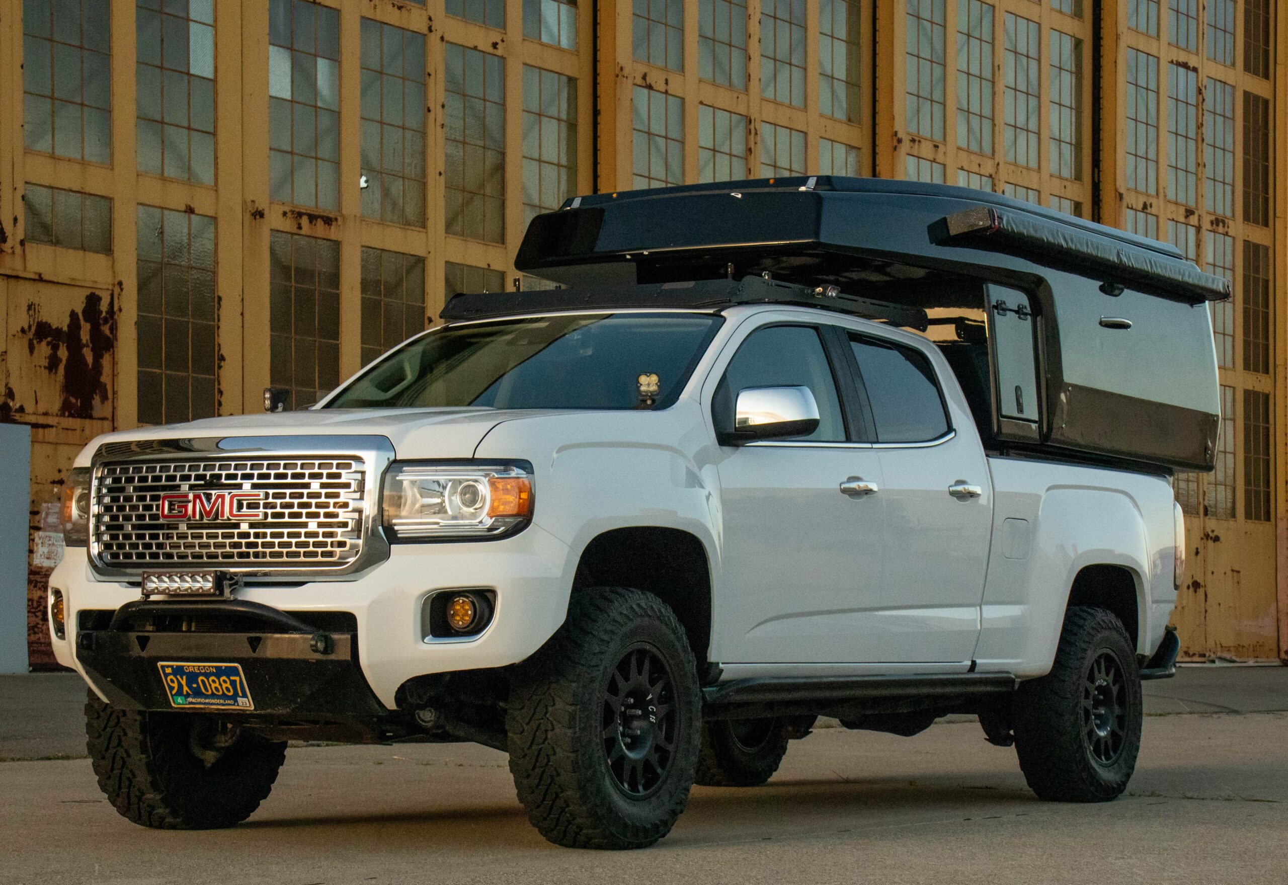 GMC Canyon and camper