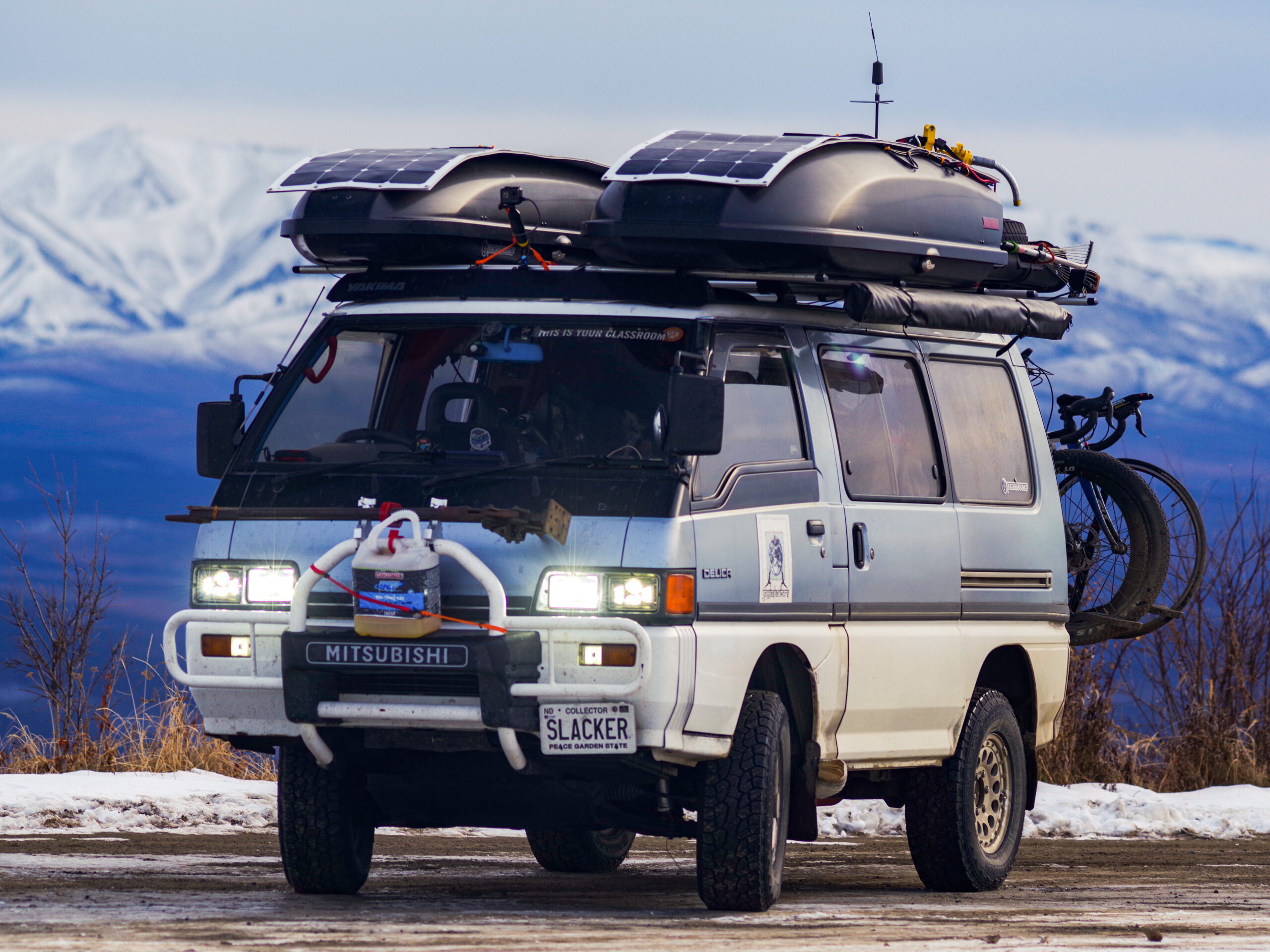 Mitsubishi Delica Flexing 💪🏽 : r/VanLife