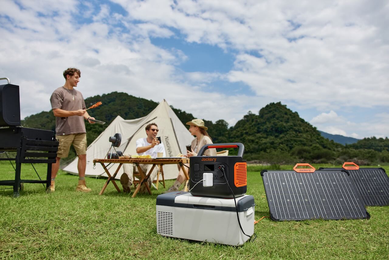 Jackery Solar Generator Pro 1000