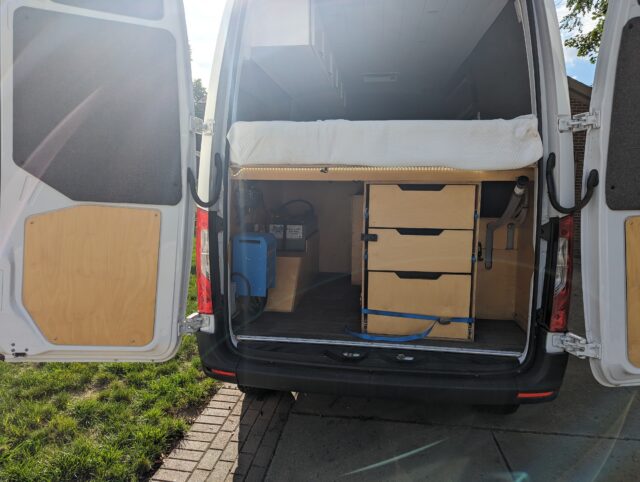 Mercedes Sprinter 4x4 garage