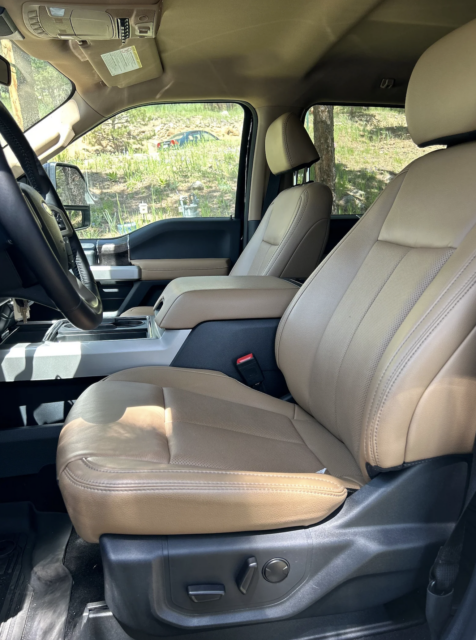 A F-550 lariat interior