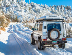 last minute gift - mercedes g-wagen in the snow