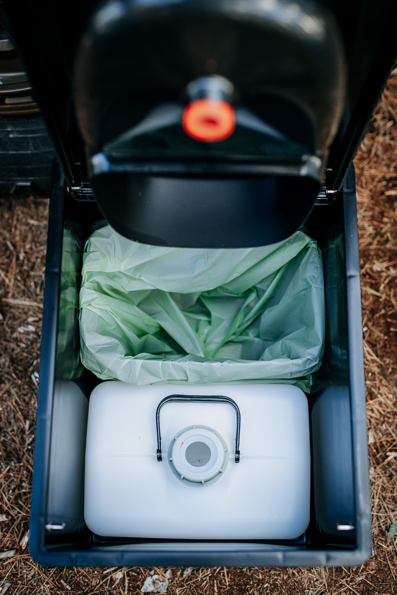 Boxio Portable Sink and Toilet :: Field Tested