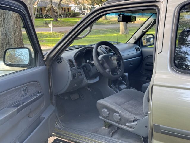 Nissan Xterra interior